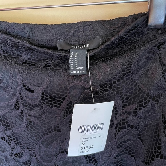 NWT Forever 21 Black cocktail Lace Dress with off shoulder sleeves Size M - Picture 5 of 8